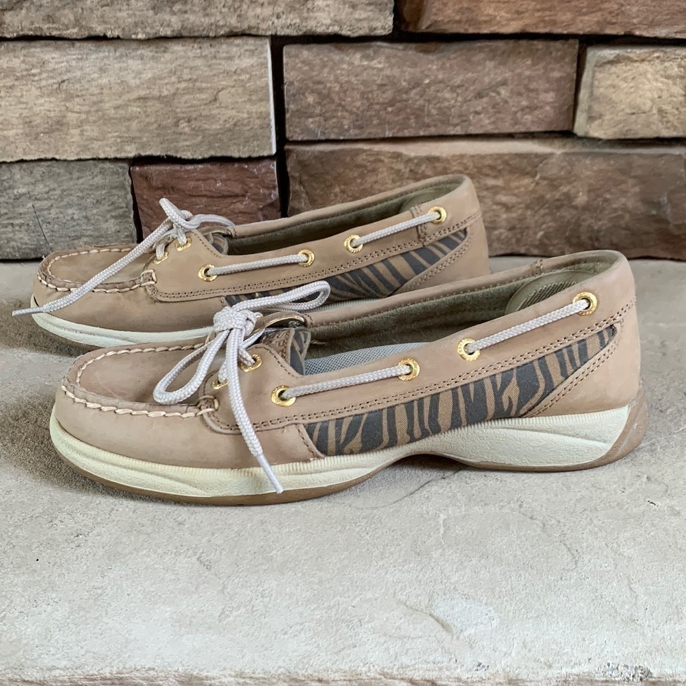 3-$30 SPERRY size 5 leather loafers with animal print